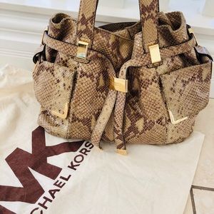 Michael Kors Beverly Python Embossed Leath…